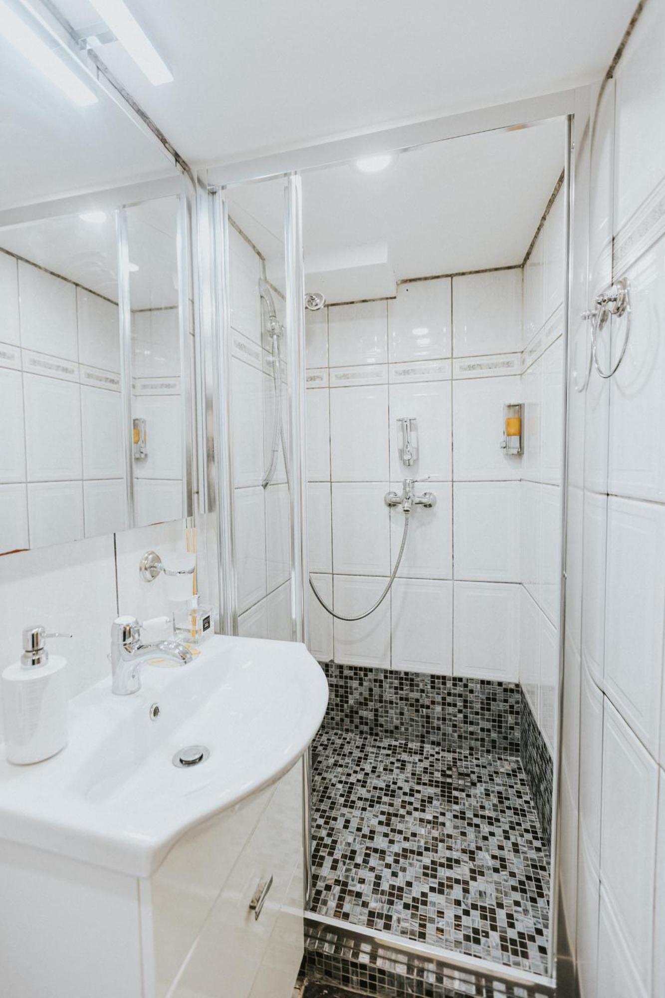 Republicii Rustic Apartament In Brasov City Center Extérieur photo